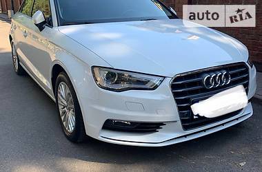 Седан Audi A3 2016 в Киеве