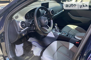 Седан Audi A3 2017 в 