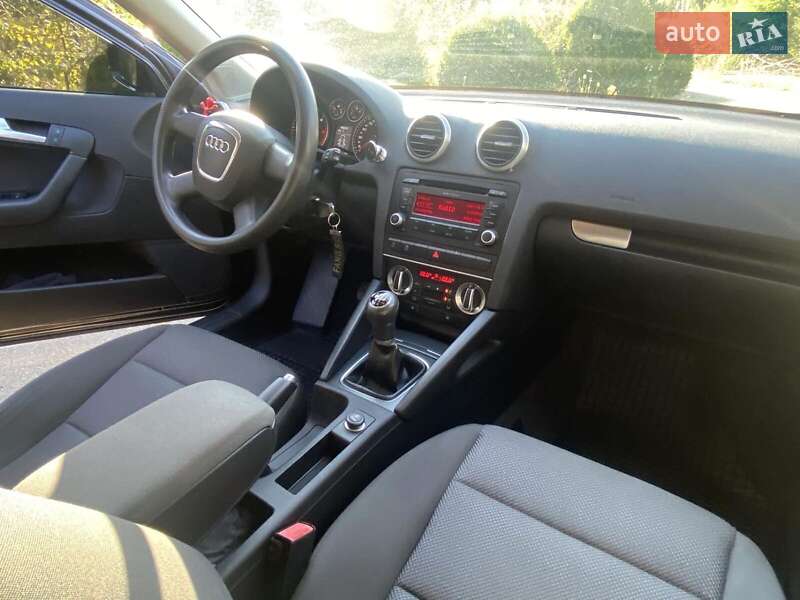 Хэтчбек Audi A3 2010 в Ладыжине