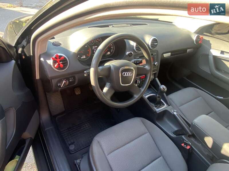 Хэтчбек Audi A3 2010 в Ладыжине