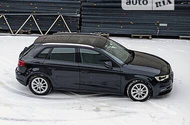 Хэтчбек Audi A3 2016 в Киеве
