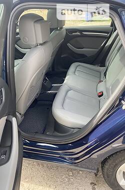 Седан Audi A3 2017 в 
