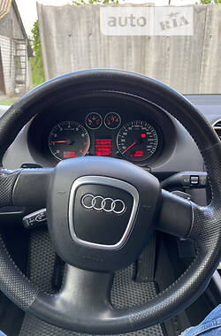 Хэтчбек Audi A3 2005 в 