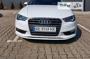 Седан Audi A3 2013 в Ужгороді