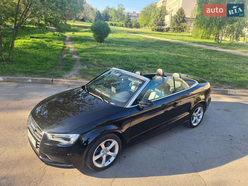 Кабриолет Audi A3 2015 в Запорожье