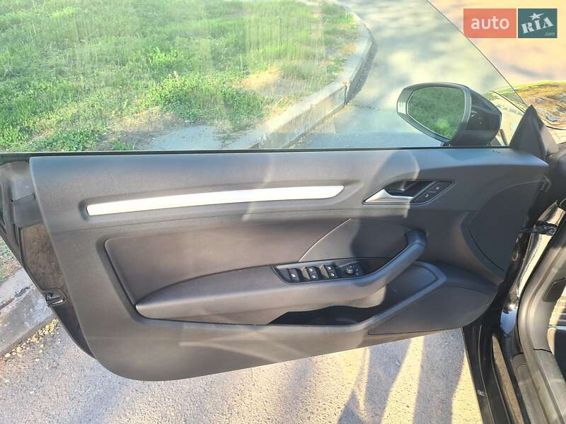 Кабриолет Audi A3 2015 в Запорожье