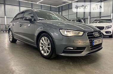 Хэтчбек Audi A3 2016 в 