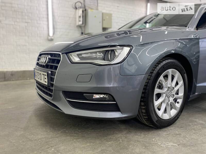Хэтчбек Audi A3 2016 в Киеве фото 13 Хэтчбек Audi A3 2016 в Киеве