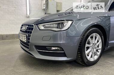 Хэтчбек Audi A3 2016 в 