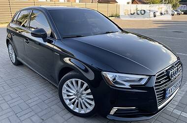 Хэтчбек Audi A3 2017 в Черкассах