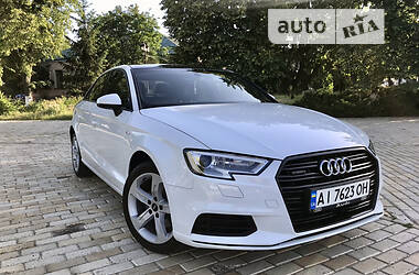 Седан Audi A3 2016 в 