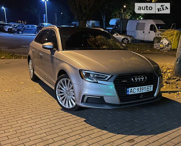 Хетчбек Audi A3 2016 в Харкові