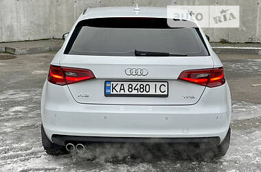Хэтчбек Audi A3 2013 в 