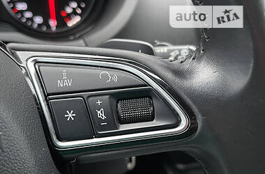 Хэтчбек Audi A3 2013 в 