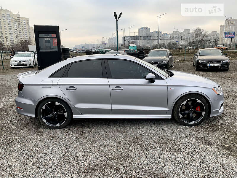 Седан Audi A3 2015 в Киеве