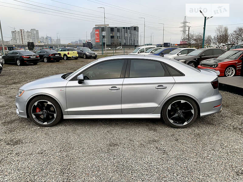 Седан Audi A3 2015 в Киеве