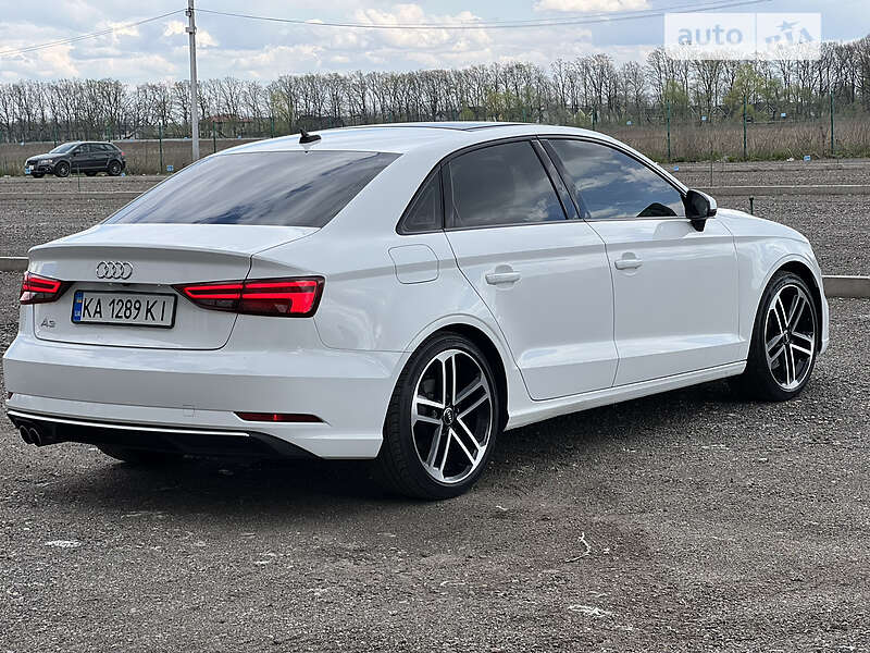 Седан Audi A3 2019 в 