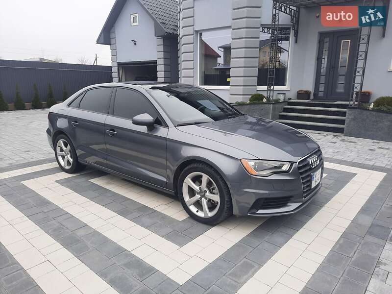 Седан Audi A3 2015 в Коломиї
