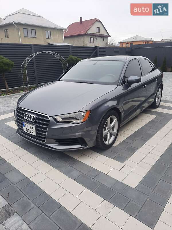 Седан Audi A3 2015 в Коломиї