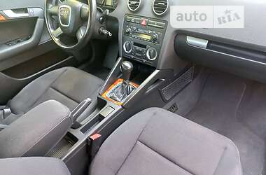 Хэтчбек Audi A3 2004 в 