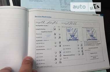 Хэтчбек Audi A3 2004 в 