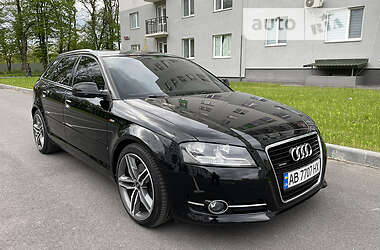 Хэтчбек Audi A3 2011 в 