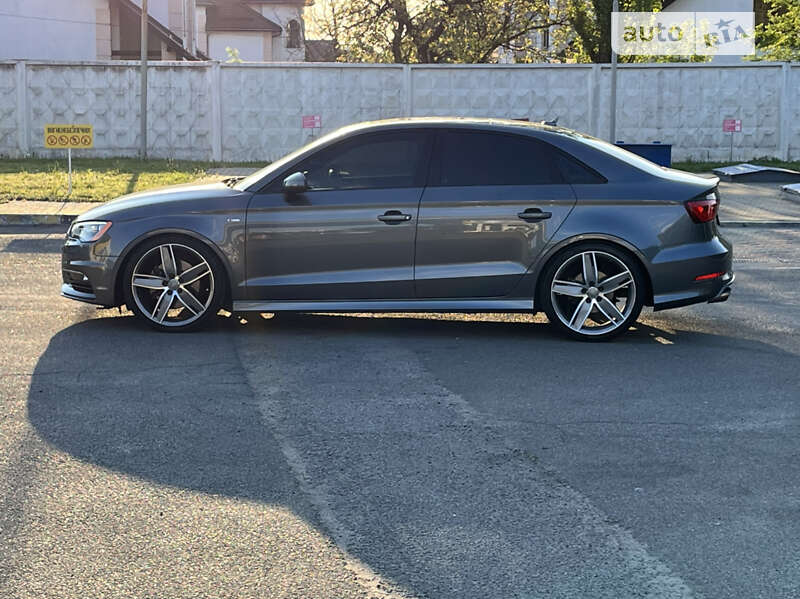 Седан Audi A3 2015 в Киеве
