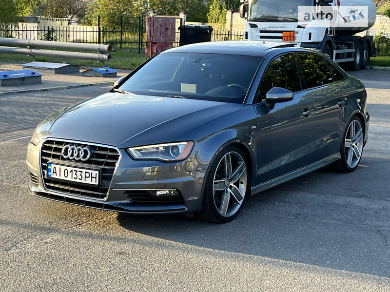 Седан Audi A3 2015 в Киеве