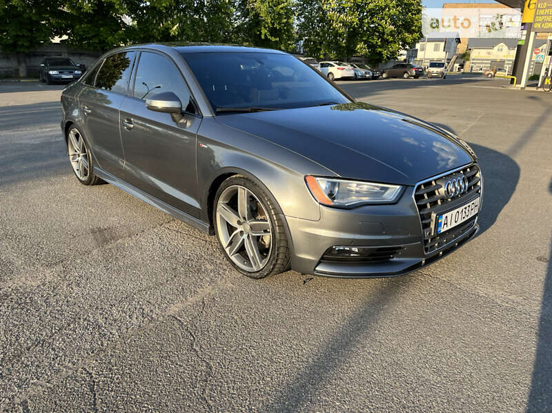 Седан Audi A3 2015 в Киеве