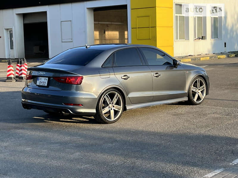 Седан Audi A3 2015 в Киеве
