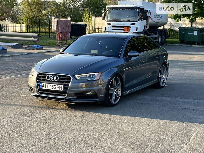 Седан Audi A3 2015 в Киеве