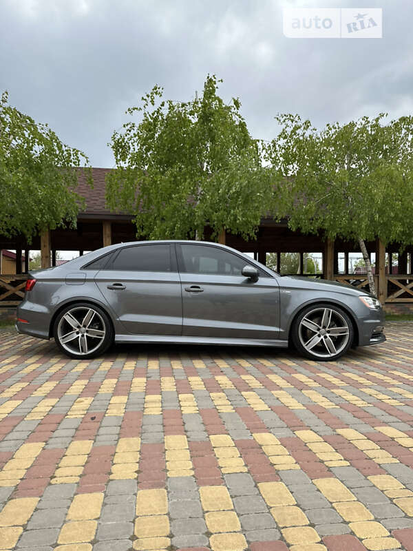 Седан Audi A3 2015 в Киеве