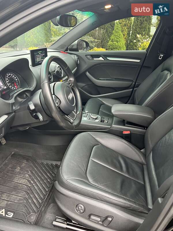 Седан Audi A3 2015 в Львове