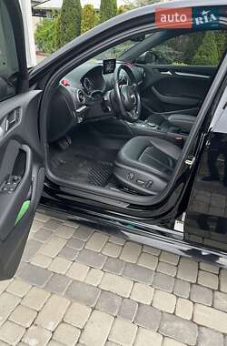 Седан Audi A3 2015 в Львове
