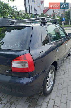 Хэтчбек Audi A3 2001 в 