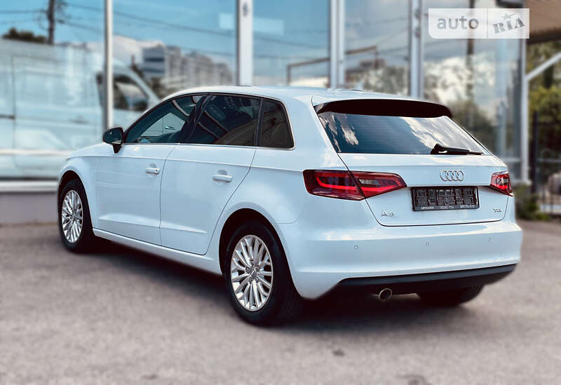 Хэтчбек Audi A3 2015 в Одессе