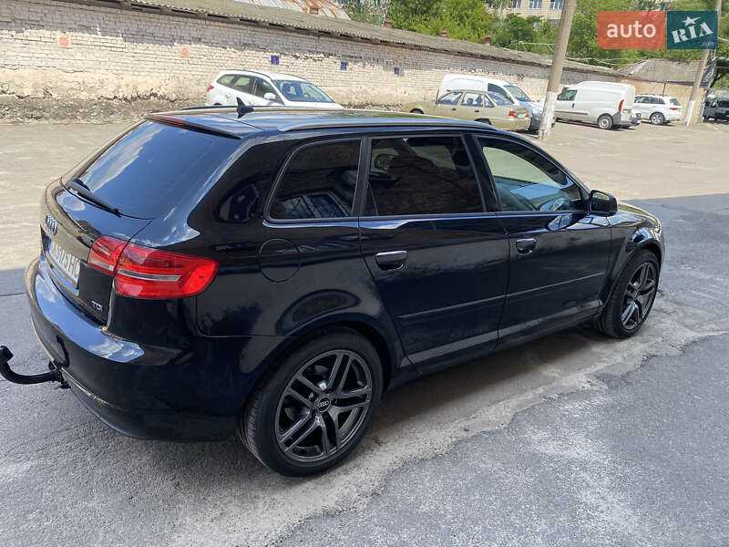 Хэтчбек Audi A3 2012 в Киеве