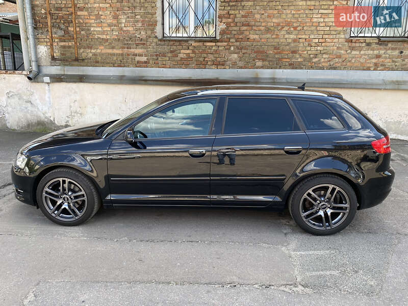 Хэтчбек Audi A3 2012 в Киеве