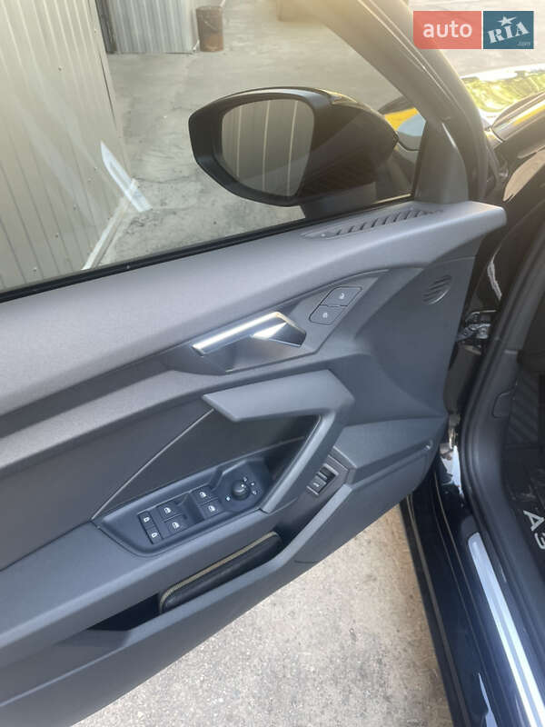 Седан Audi A3 2021 в Киеве