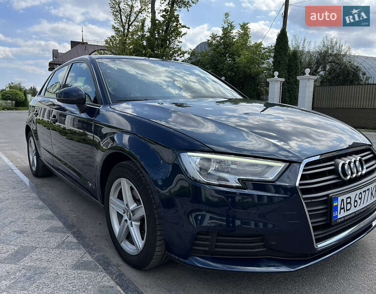 Хетчбек Audi A3 2019 в Вінниці