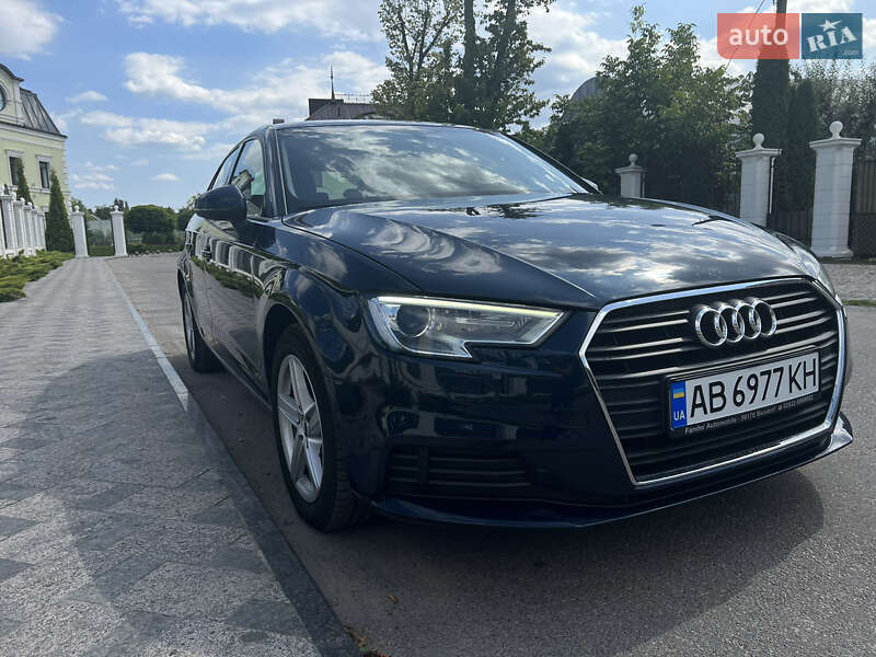 Хетчбек Audi A3 2019 в Вінниці