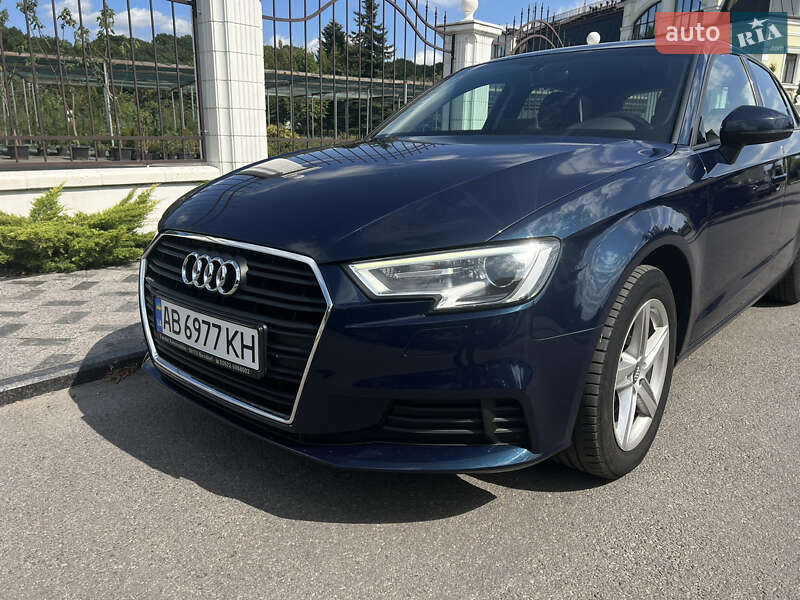 Хетчбек Audi A3 2019 в Вінниці