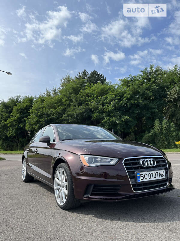 Седан Audi A3 2014 в 
