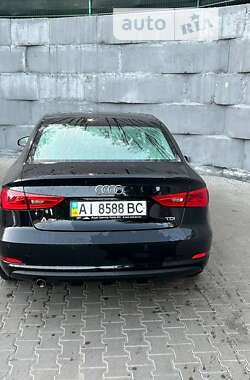 Седан Audi A3 2015 в 