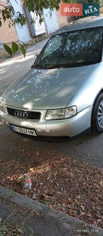Хэтчбек Audi A3 2000 в Лубнах