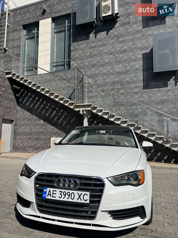 Седан Audi A3 2016 в Києві