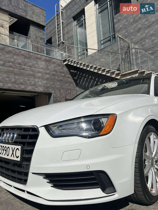 Седан Audi A3 2016 в Києві