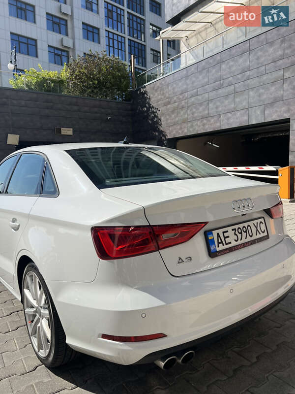 Седан Audi A3 2016 в Києві