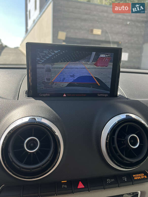 Седан Audi A3 2016 в Киеве