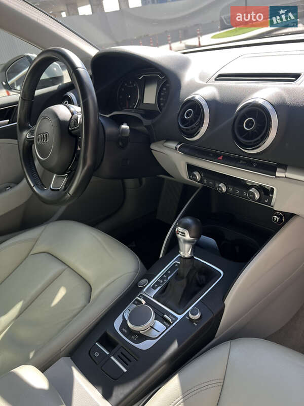 Седан Audi A3 2016 в Києві